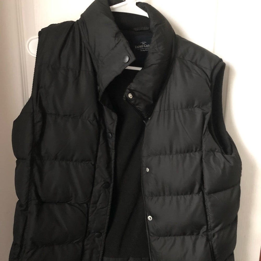 Black puff vest
